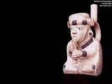 Huaco representando un musico Moche 